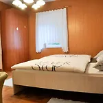 And Natasa 1 Apartment Trenta