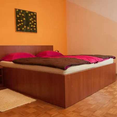 And Natasa 1 Apartment