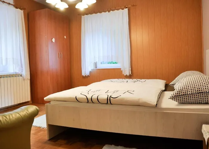 And Natasa 1 Apartman Trenta